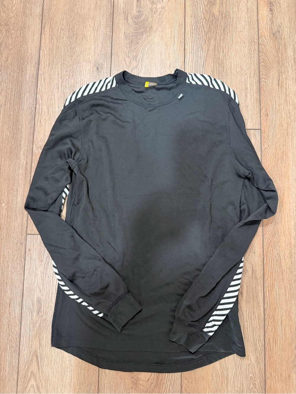 Men's Black Helly Hanson long-Sleeve Crewneck Shirt with Contrast Stripes 0341